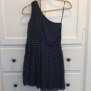 One shoulder dress